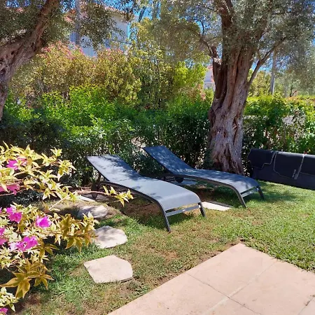 Apartment Exclusive 80 Sqm With Private Garden And Terrace On The Cap D Antibes, 300 Mt From Sandy De La Salis *