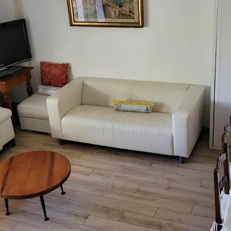 Exclusive 80 Sqm With Private Garden And Terrace On The Cap D Antibes, 300 Mt From Sandy De La Salis
